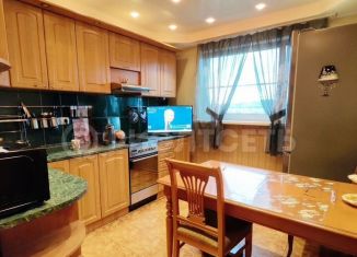 Продается трехкомнатная квартира, 57 м2, Мурманск, улица Аскольдовцев, 25к4, Ленинский округ