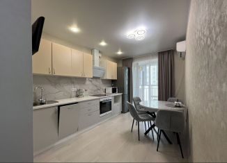 Продам 2-комнатную квартиру, 49.5 м2, Казань, улица Фикрята Табеева, 1