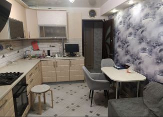 Сдается 2-ком. квартира, 60.2 м2, Брянск, улица Романа Брянского, 2