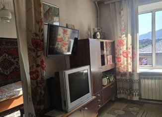 Трехкомнатная квартира на продажу, 44 м2, Республика Алтай, Коммунистический проспект, 3