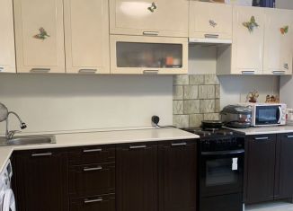 Продаю двухкомнатную квартиру, 68 м2, Чувашия, улица Болгарстроя, 3