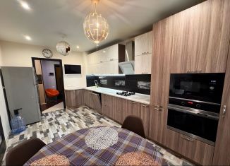 Сдается 2-ком. квартира, 50 м2, Татарстан, улица Салиха Батыева, 13