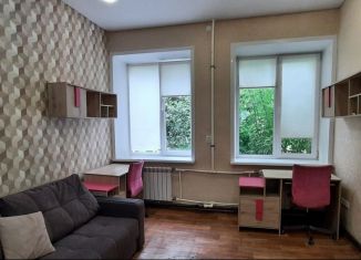 Сдаю в аренду 2-ком. квартиру, 52 м2, Липецк, улица Андрея Смыслова, 3