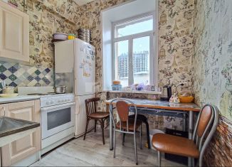 Продам 2-ком. квартиру, 45 м2, Новосибирск, улица Королёва, 15, Дзержинский район