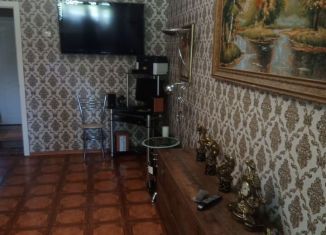 Продаю 2-ком. квартиру, 48 м2, Арзамас, улица Мира, 5/2