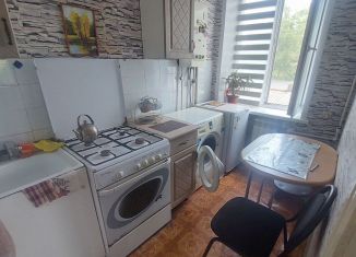 Двухкомнатная квартира в аренду, 32 м2, Балашов, улица Володарского, 16