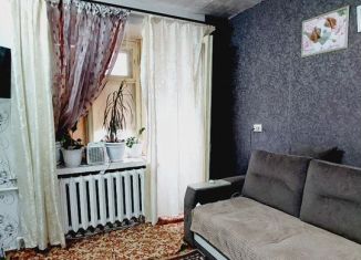 Продаю 2-комнатную квартиру, 45 м2, Азнакаево, улица Ленина, 35