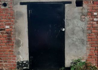 Продаю гараж, 12 м2, Энгельс, улица Колотилова, 6А