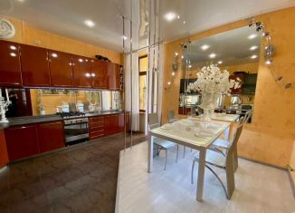 Сдача в аренду трехкомнатной квартиры, 110 м2, Выборг, проспект Ленина, 18