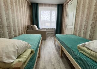 Сдам в аренду двухкомнатную квартиру, 47 м2, Мурманская область, Школьная улица, 8
