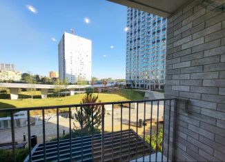 Продается 3-ком. квартира, 54.2 м2, Астрахань, улица Бехтерева, 2Б, ЖК Атмосфера