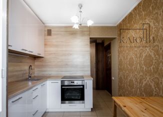 Продажа 2-ком. квартиры, 49 м2, Магнитогорск, улица Труда, 17