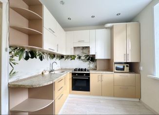 Сдача в аренду 1-ком. квартиры, 38 м2, Йошкар-Ола, улица Петрова, микрорайон Молодёжный