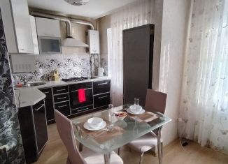 Сдаю в аренду 2-комнатную квартиру, 52 м2, Курская область, улица Карла Маркса