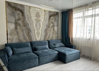 Сдаю в аренду 2-ком. квартиру, 70 м2, Сочи, улица Горького, 87, ЖК Парк Горького