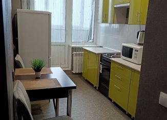 Сдаю в аренду 1-ком. квартиру, 44 м2, Пенза, улица Антонова