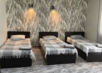 Сдача в аренду комнаты, 30 м2, курортный поселок Домбай, Тебердинская улица, 7
