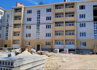 Продается 2-ком. квартира, 61 м2, Элиста, 5-й микрорайон, 9А