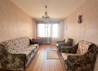 Продам 3-комнатную квартиру, 60 м2, Боровичи, Новоселицкая улица, 39