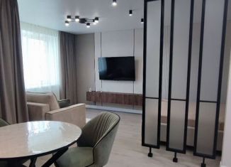 Сдам в аренду квартиру студию, 40 м2, Саратов, улица имени Николая Сдобнова, 7