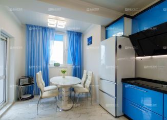 Трехкомнатная квартира на продажу, 79.9 м2, Сочи, микрорайон Бытха, Коммунальная улица, 41Б