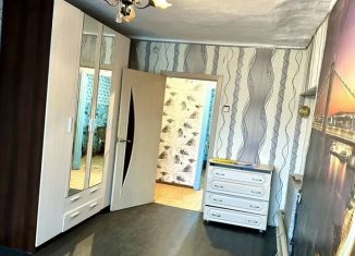 Продается 2-комнатная квартира, 40.2 м2, Боровичи, Загородная улица, 65