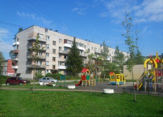 Сдается однокомнатная квартира, 35 м2, Петергоф, улица Братьев Горкушенко, 5к2