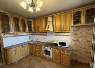 Продажа 2-ком. квартиры, 60 м2, Подольск, проспект Ленина, 14, ЖК Московский