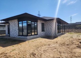 Продаю дом, 140 м2, Волгоград, улица Джамбула Джабаева, 60