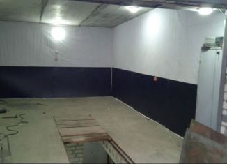 Сдаю в аренду гараж, 28 м2, Карачаево-Черкесия, улица Калантаевского, 36