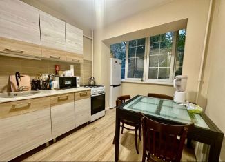 Продам 1-комнатную квартиру, 30 м2, Сочи, улица Возрождения, 17, микрорайон Бытха