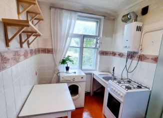 Сдача в аренду двухкомнатной квартиры, 44 м2, Армавир, улица Энгельса, 146А