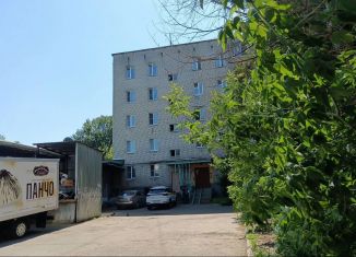 Продам трехкомнатную квартиру, 64.5 м2, посёлок городского типа Селятино, Спортивная улица, 35