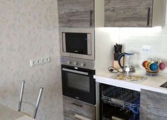 Сдаю 2-комнатную квартиру, 48 м2, Пермь, улица Революции, 48В, ЖК Гулливер