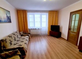 Продаю 3-ком. квартиру, 56.5 м2, Бахчисарай, Строительная улица, 5