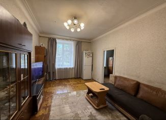 Трехкомнатная квартира на продажу, 67.3 м2, Копейск, улица Карла Маркса, 20