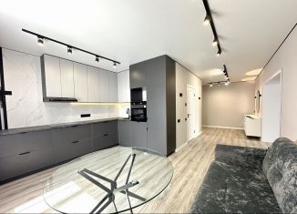 Продажа 3-ком. квартиры, 78 м2, Оренбург, улица Неплюева, 2