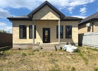 Продаю дом, 135 м2, посёлок городского типа Яблоновский, улица Фрунзе, 83