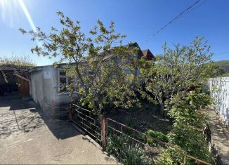 Продается дом, 85.2 м2, поселок городского типа Новомихайловский, Кавказская улица, 4