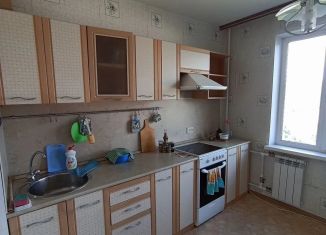 Продается двухкомнатная квартира, 49.2 м2, Златоуст, Чугуновская улица, 10