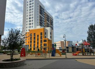 Продам 2-ком. квартиру, 47.6 м2, Верхняя Пышма, ЖК Юность, улица Орджоникидзе, 1