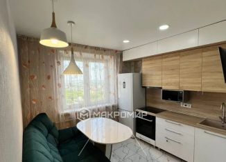 Продается однокомнатная квартира, 38 м2, Челябинск, Главная улица, 6