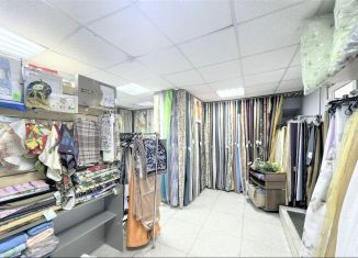 Продаю торговую площадь, 127.8 м2, Саратов, улица Танкистов, 76