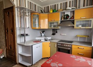 Продается 3-комнатная квартира, 66 м2, Старый Оскол, микрорайон Северный, 5