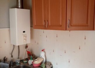 Продаю 2-ком. квартиру, 41.2 м2, Кумертау, улица Пушкина, 8