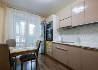 Продаю однокомнатную квартиру, 33.7 м2, Татарстан, улица Азата Аббасова, 8