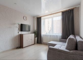 Продаю 1-комнатную квартиру, 32.5 м2, Кудрово, Областная улица, 1