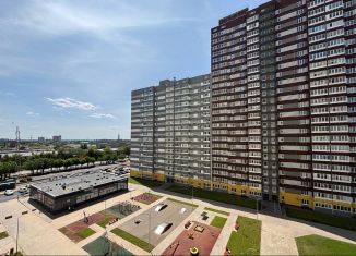 Продам 2-ком. квартиру, 67.7 м2, Оренбург, улица Юркина, 8, ЖК Осенний Лист