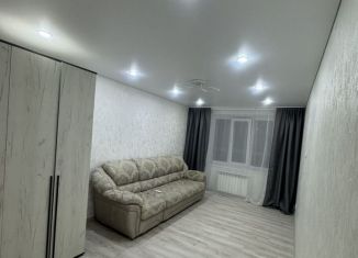 Сдаю в аренду 1-ком. квартиру, 50 м2, Чебоксары, улица Николая Рождественского, 1