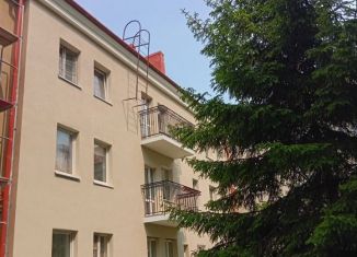 Продается 2-комнатная квартира, 42.5 м2, Калининград, Берёзовая улица, 25